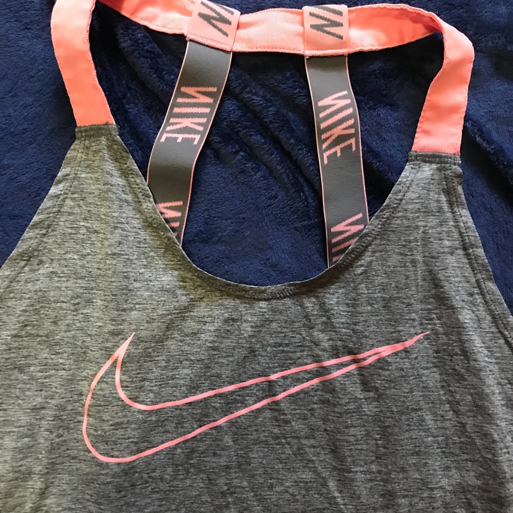 Nike tank